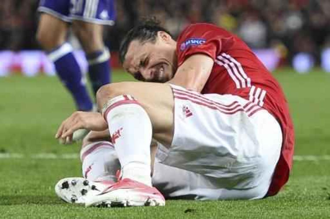 "Ibrahimovic is succesvol geopereerd en zal comeback maken"