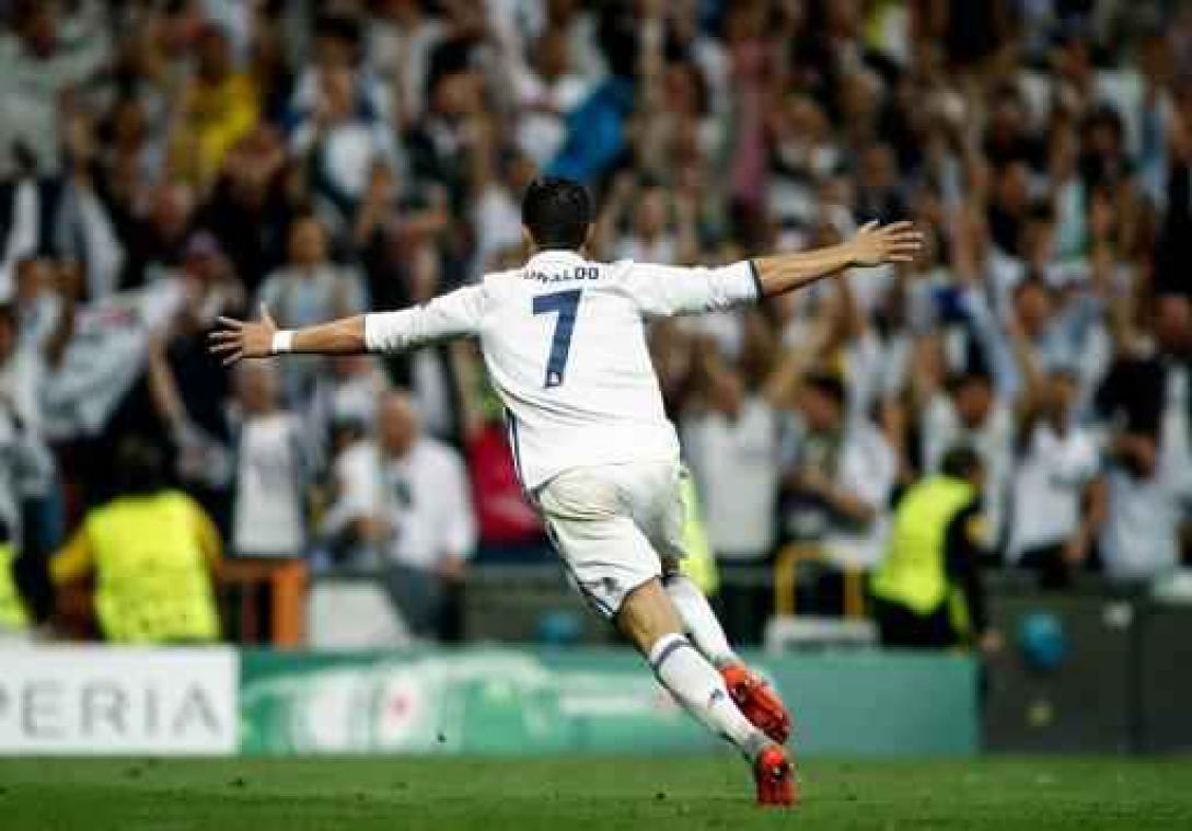Champions League - Cristiano Ronaldo schiet Real met hattrick tegen Atletico naar prima uitgangspositie