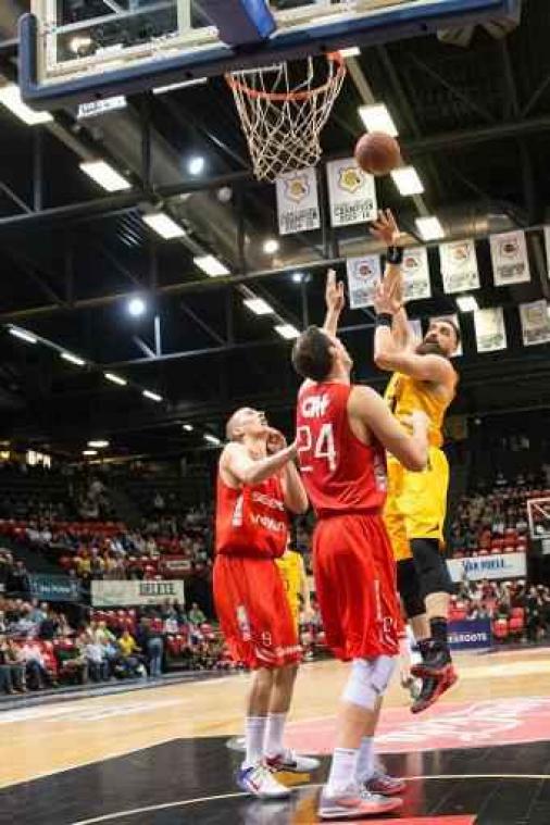 Euromillions Basket League - Leider Oostende vergroot voorsprong na nederlaag eerste achtervolger Antwerp Giants