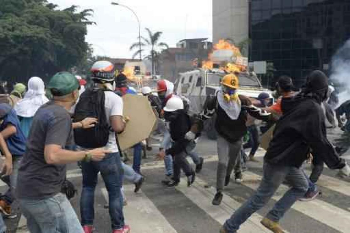 Opnieuw dode gevallen bij protesten in Venezuela