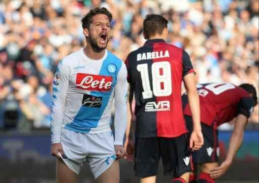 Belgen in het buitenland - Jarige Mertens zet Napoli met twee doelpunten en een assist op weg naar de zege