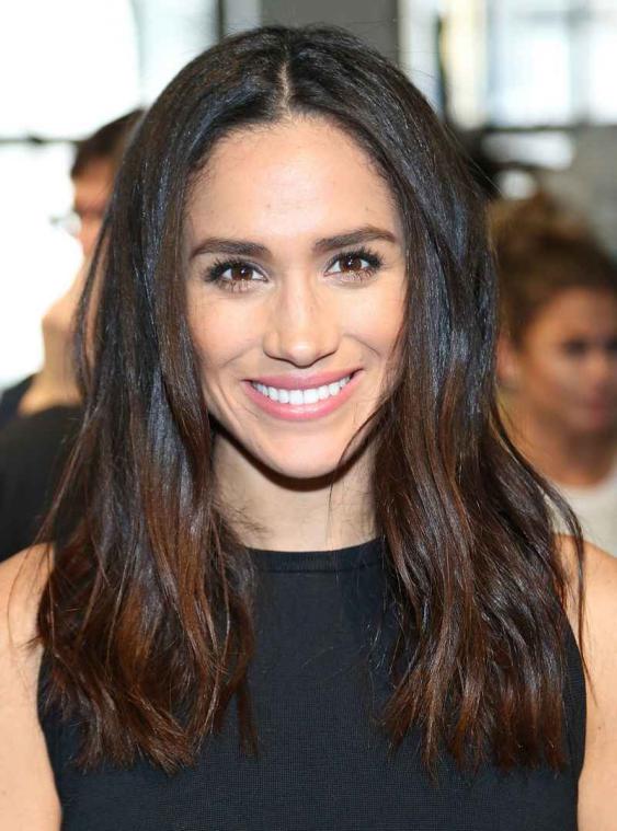Meghan Markle moedigt prins Harry aan tijdens polowedstrijd