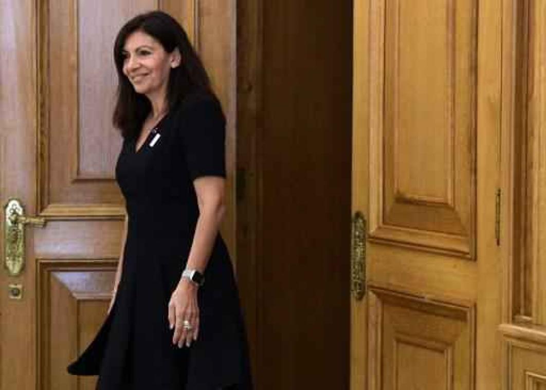 Macron behaalt 90 procent in Parijs
