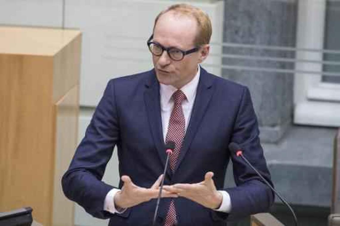 Ook Weyts is geen fan van dolfijnen in gevangenschap