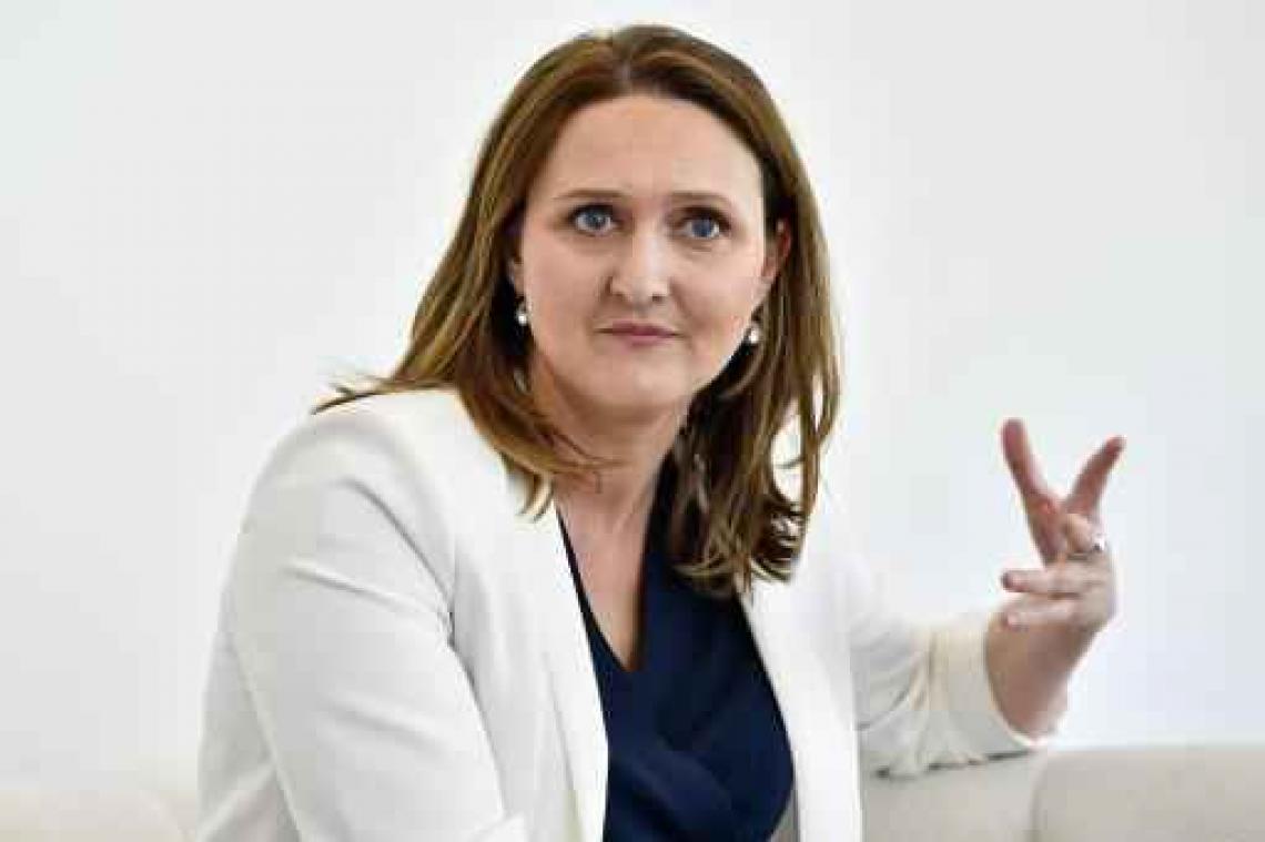 "Laat iedereen per maand 500 euro netto onbelast bijverdienen"