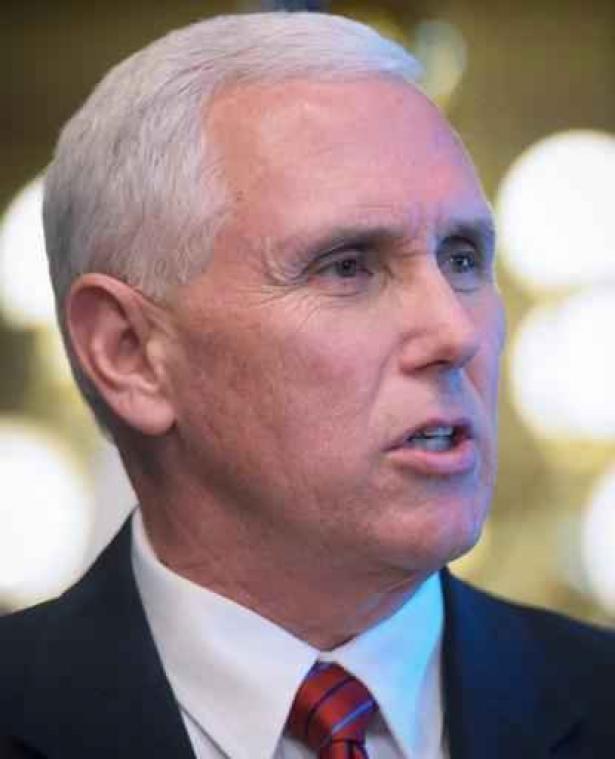 Pence: ontslag Comey "had niets te maken met onderzoek naar Rusland"