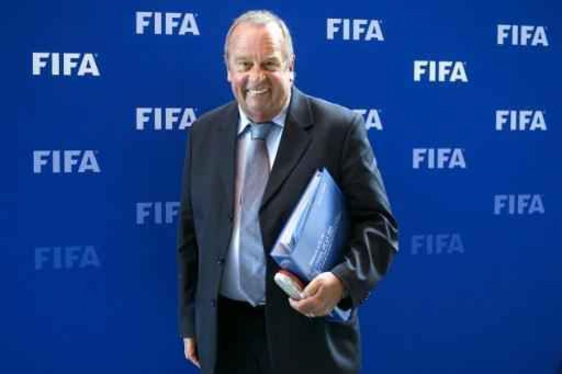 FIFA-congres huldigt Michel D'Hooghe