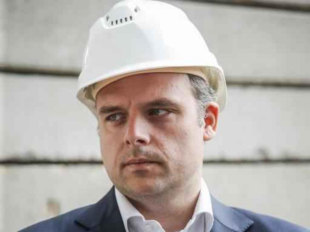 #helpenisnormaal - CD&V haalt fors uit naar De Backer