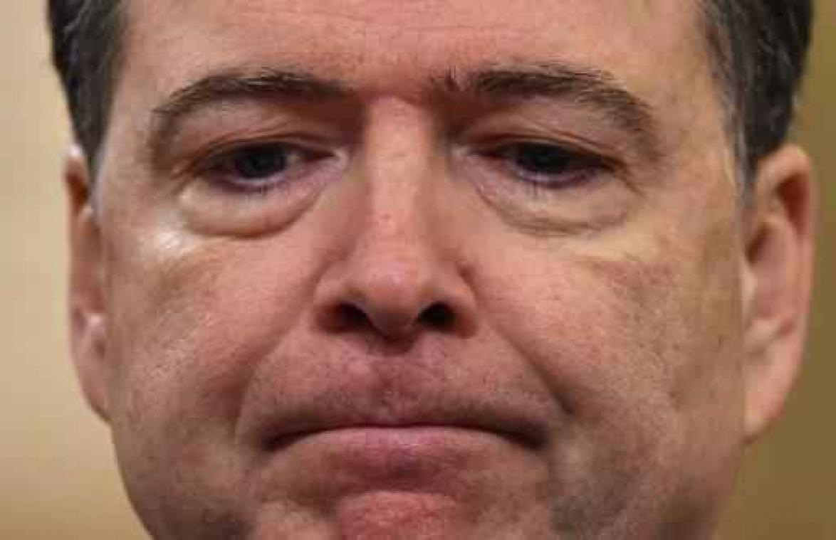 Trump zegt Comey gevraagd of hij voorwerp van onderzoek was