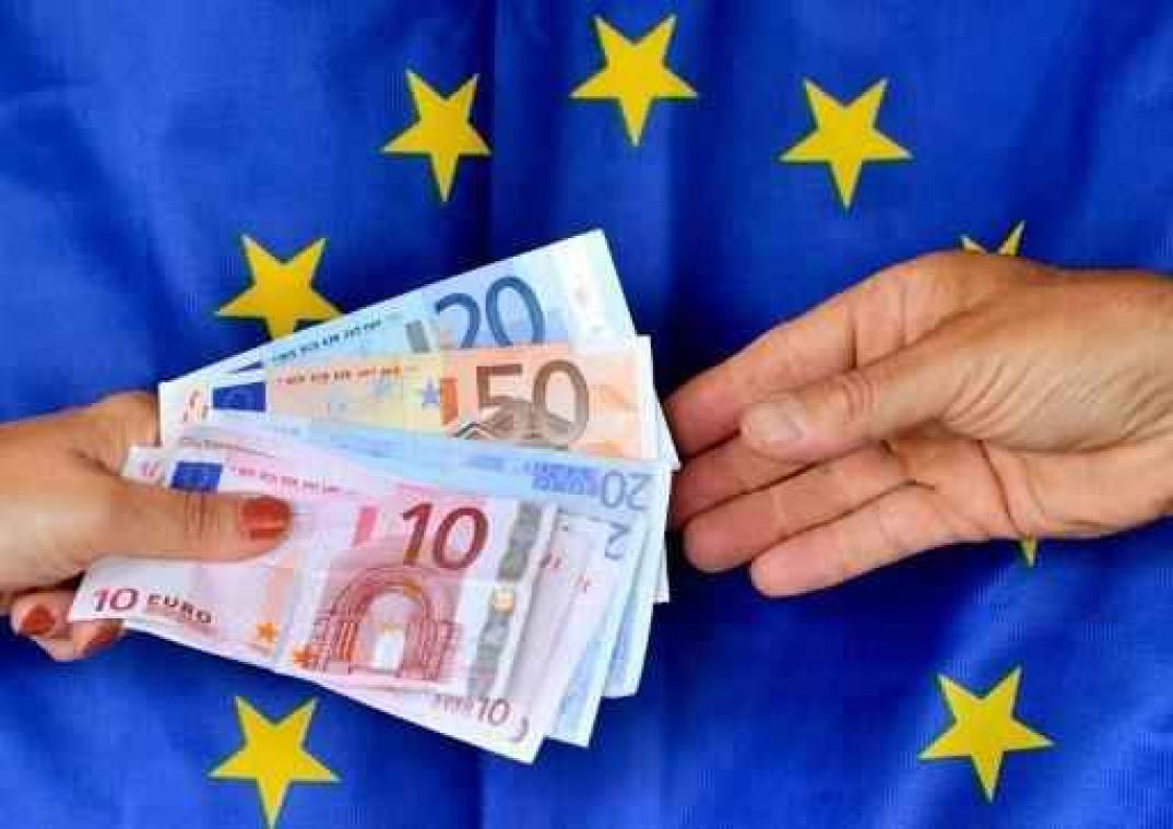 Regering voert strijd tegen vals geld op