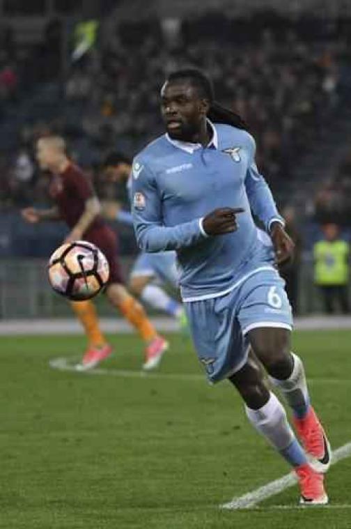 Belgen in het buitenland - Lazio verliest op bezoek bij Fiorentina, Lukaku geblesseerd naar de kant