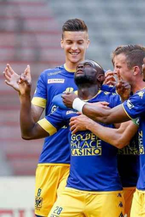 Jupiler Pro League - Sint-Truiden alleen leider in Play-off IIa na vlotte zege tegen Union