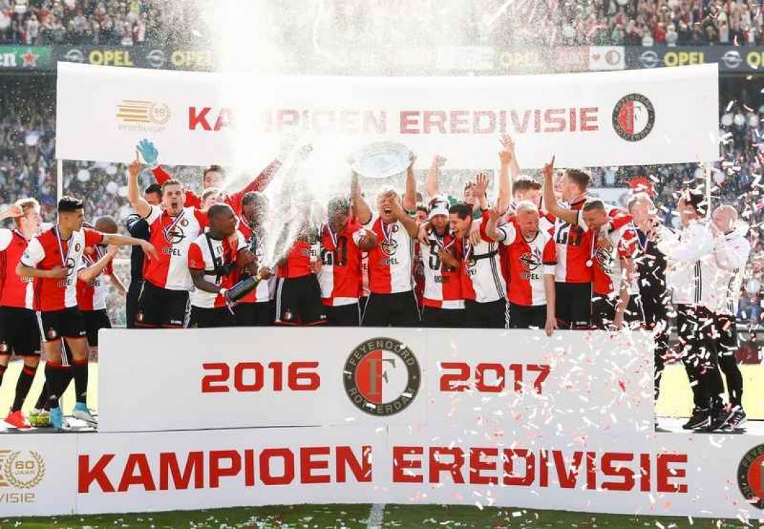 Kuyt ontketent delirium in Rotterdam