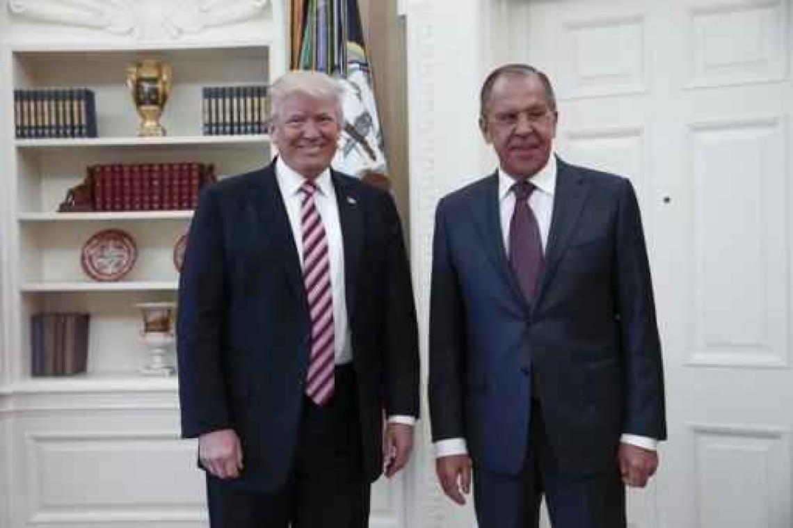 Trump zegt "absoluut recht" te hebben informatie met Rusland te delen