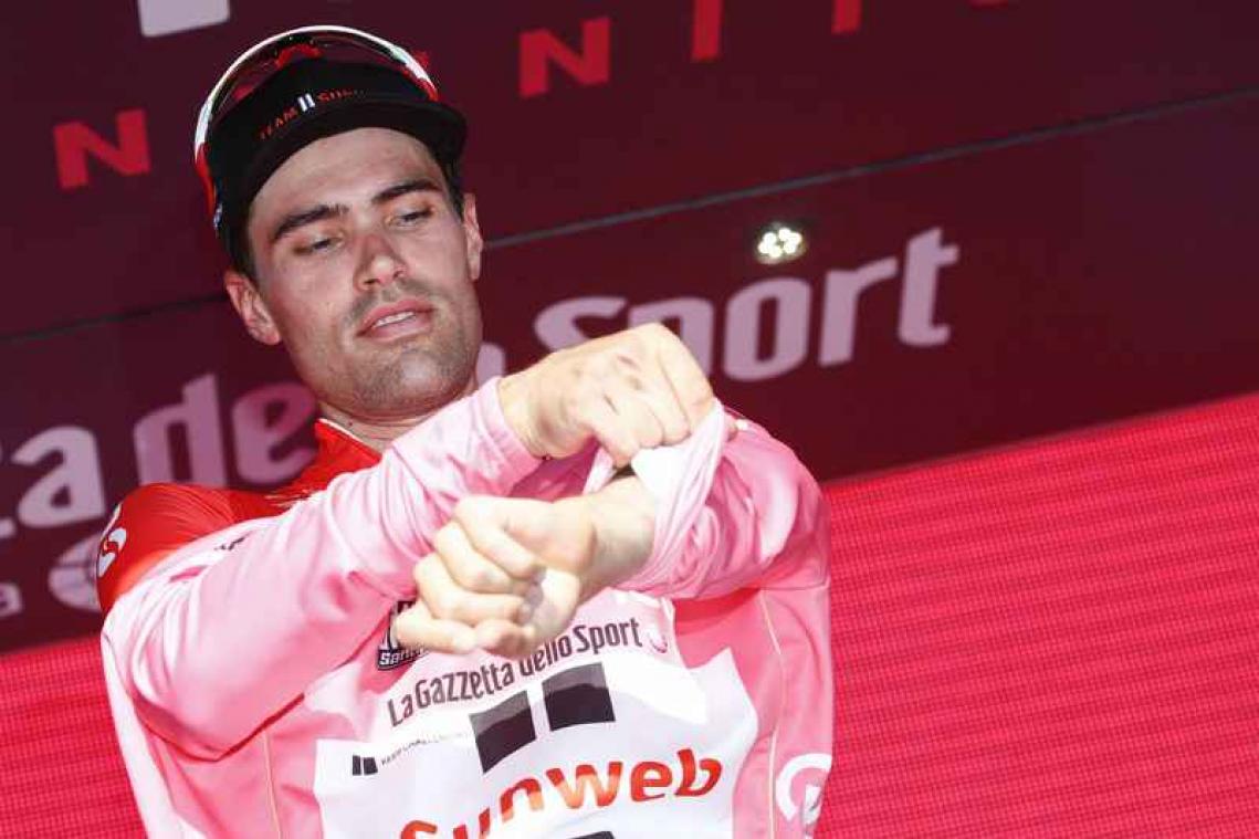 Ontketende Dumoulin rijdt concurrentie aan flarden