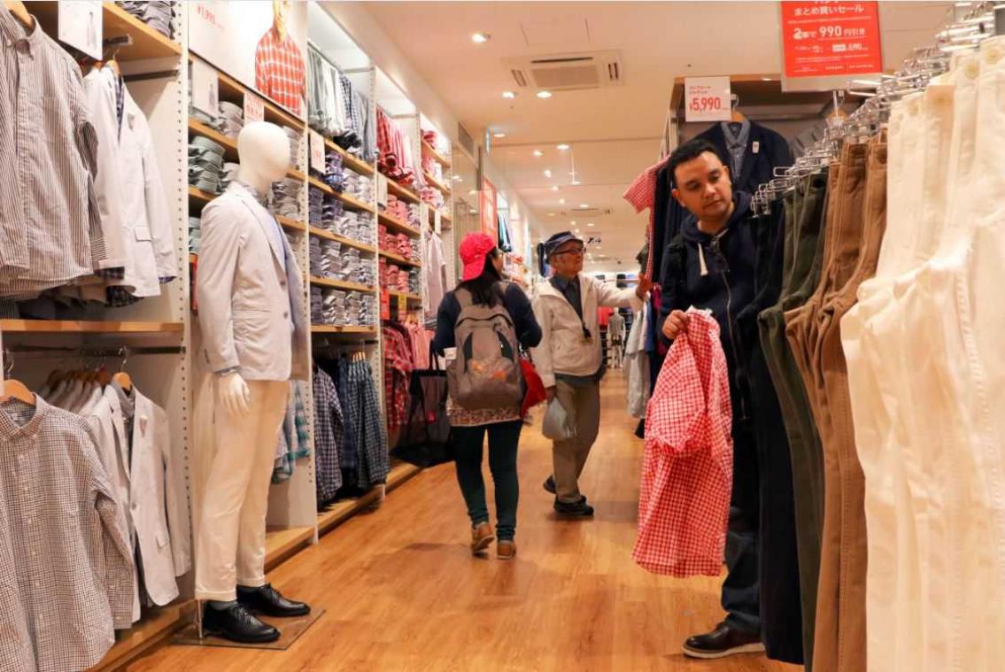 Hoe het kledingmerk Uniqlo mannen zover krijgt om met plezier te gaan shoppen