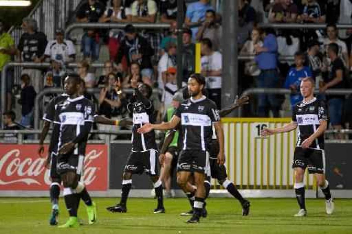 Jupiler Pro League - Overwinningen voor Genk en Eupen, Kortrijk en Lokeren zorgen voor spektakelrijk gelijkspel