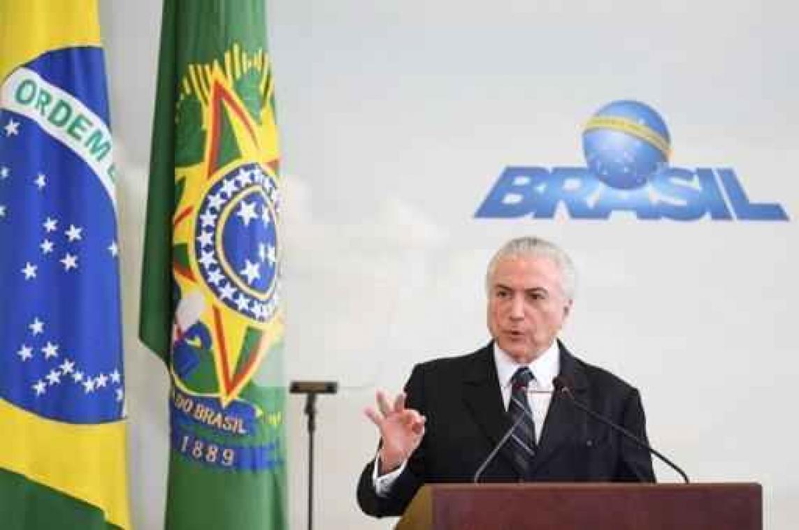"Braziliaanse president werd opgenomen terwijl hij akkoord ging met smeergeld"