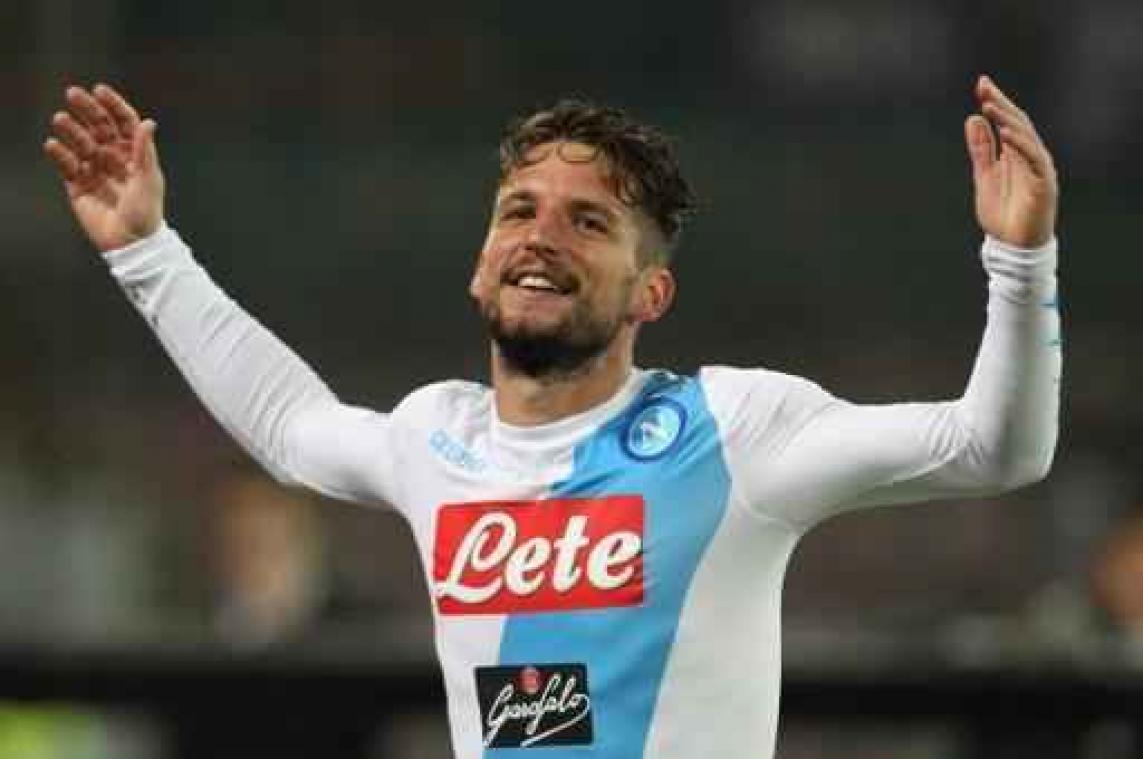 Belgen in het buitenland - Dries Mertens is goed voor twee doelpunten en assist tegen Fiorentina