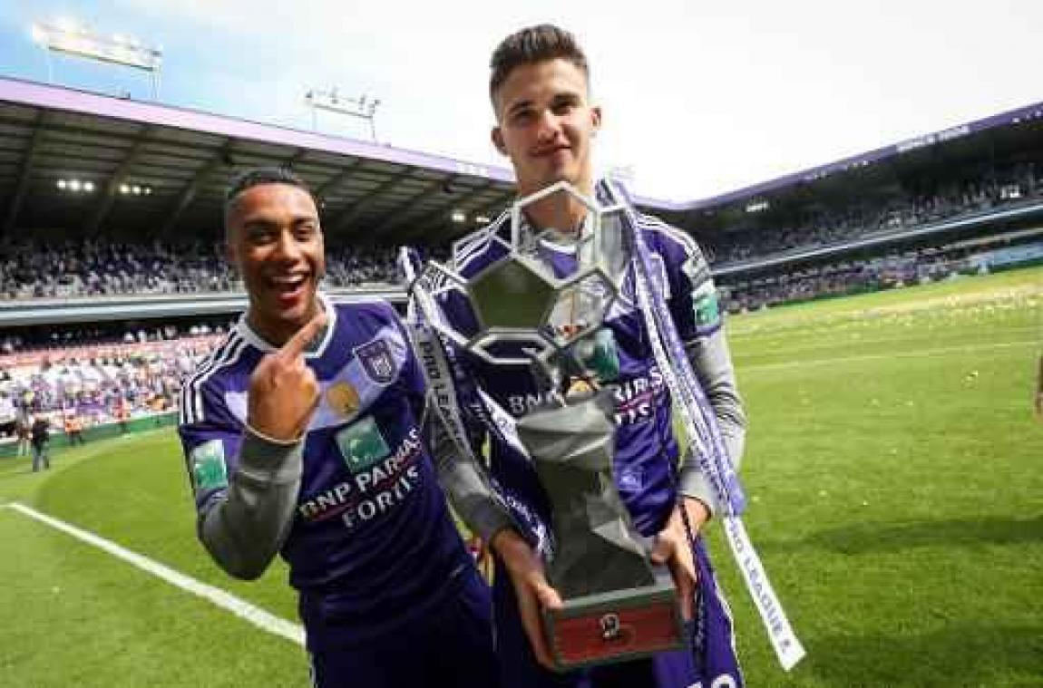 Transferperikelen bij Anderlecht: Dendoncker praat deze week met manager