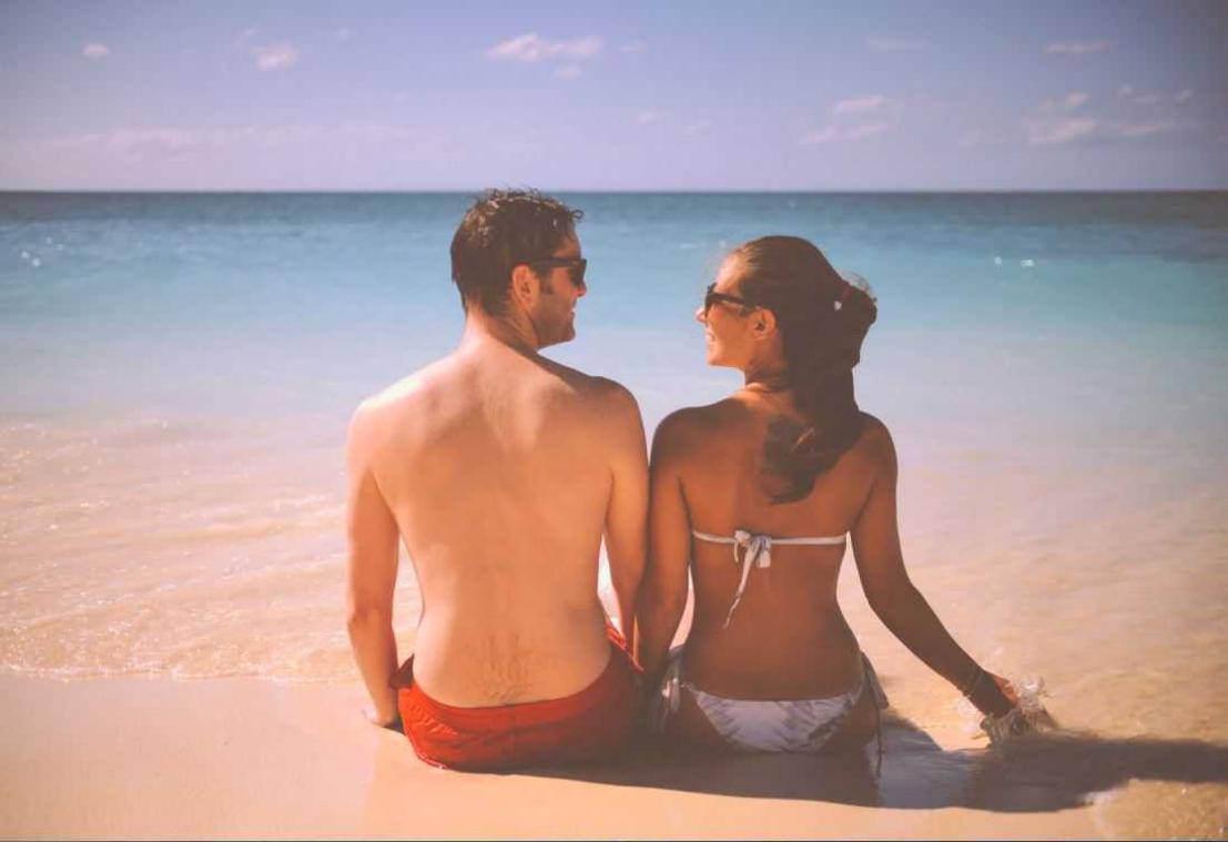 Waarom we op vakantie sneller verliefd worden