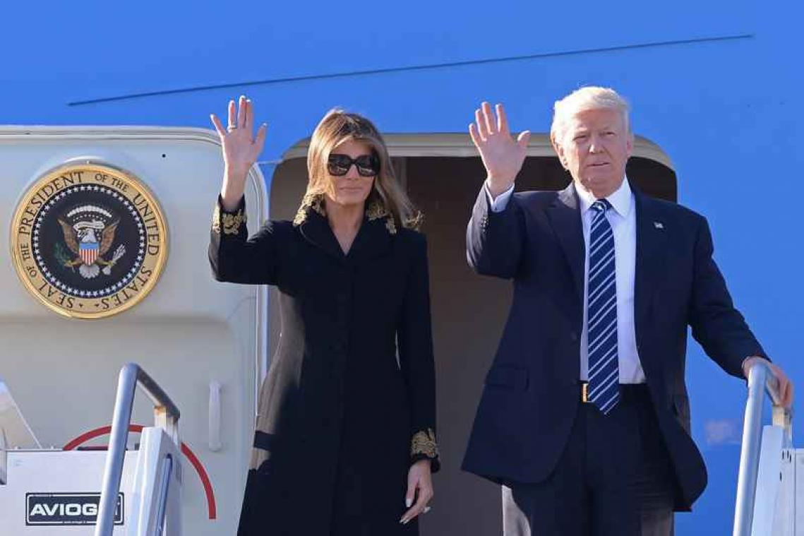 Ik ben Trump, ik ga op reis en ik neem mee...