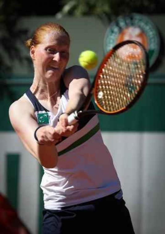 Alison Van Uytvanck naar tweede ronde op Roland Garros na knappe zege tegen Naomi Osaka