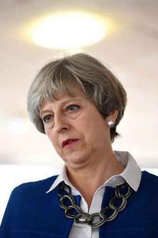 Britse verkiezingen - Tories verliezen meerderheid in peiling