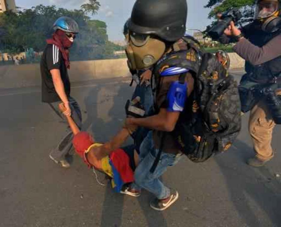 Meer dan honderd gewonden bij nieuwe protesten in Venezuela