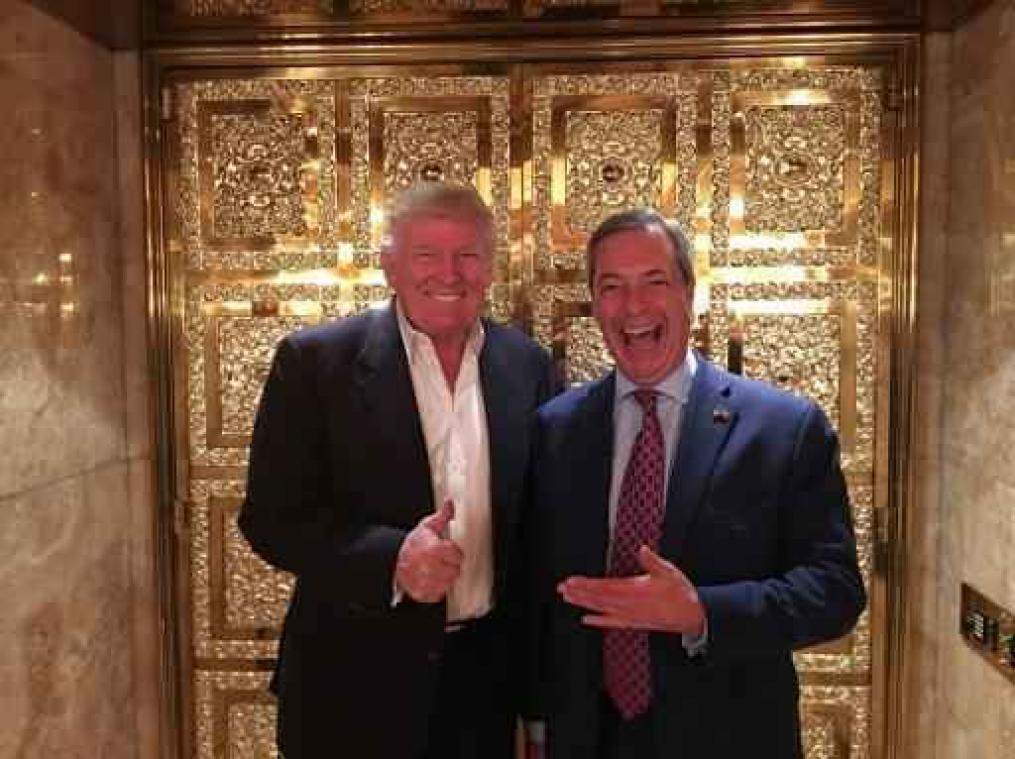 Nigel Farage duikt op in FBI-onderzoek naar banden tussen Trump-campagne en Kremlin