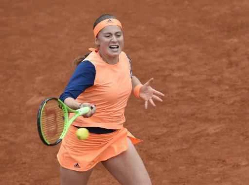 Jelena Ostapenko bereikt kwartfinales Roland Garros