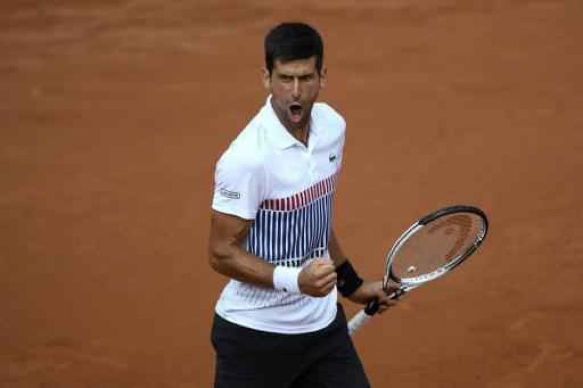 Roland Garros - Titelverdediger Novak Djokovic stoot door naar kwartfinales