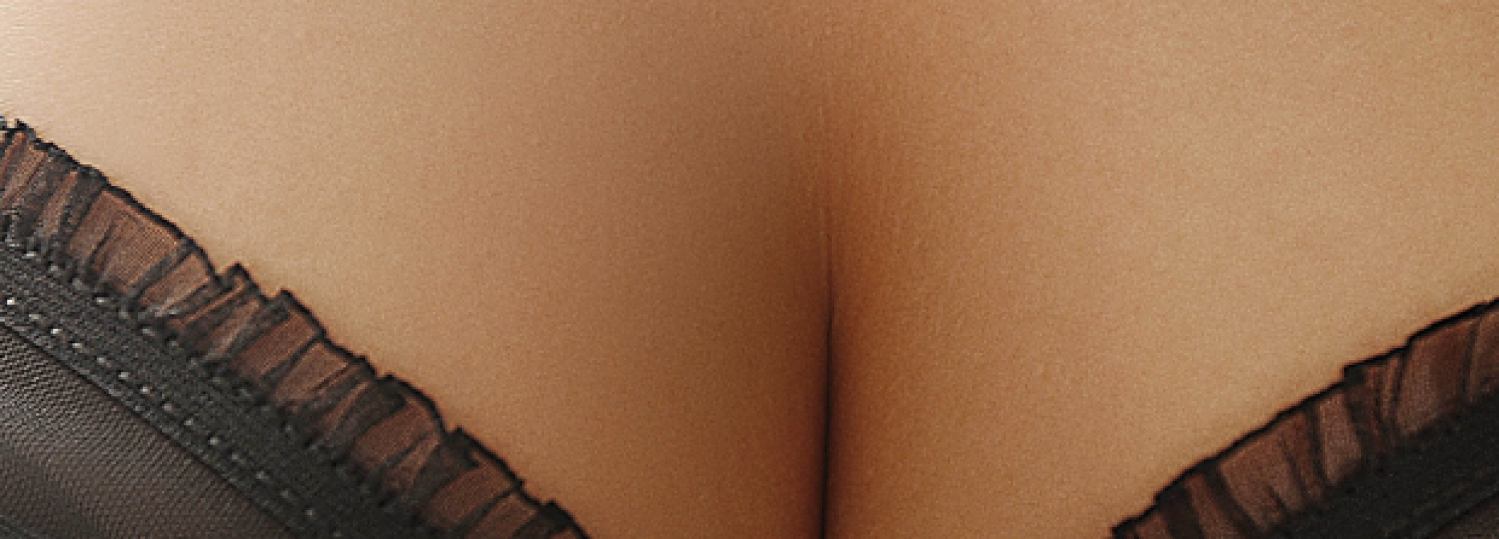 Lingeriefabrikant plaatst nieuwe collectie op andere lichaamsdelen
