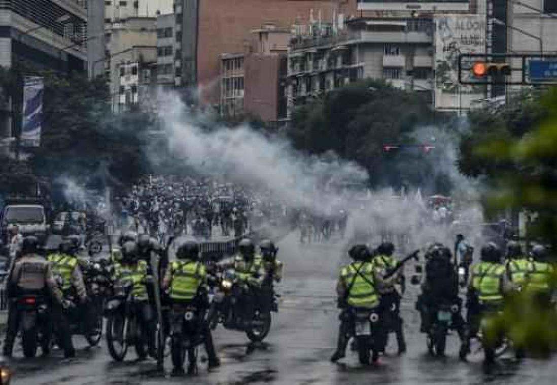 Tiener gedood tijdens antiregeringsprotesten in Venezuela