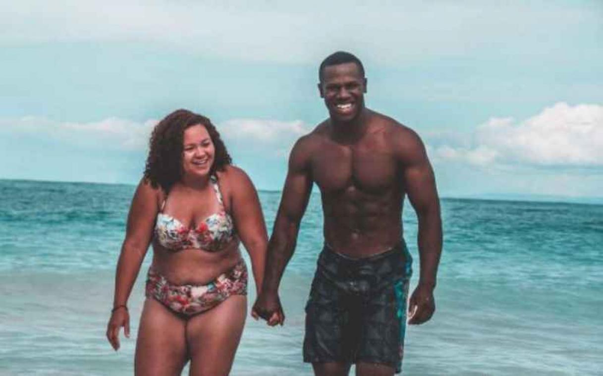 Vrouw met rondingen ontroert Instagram