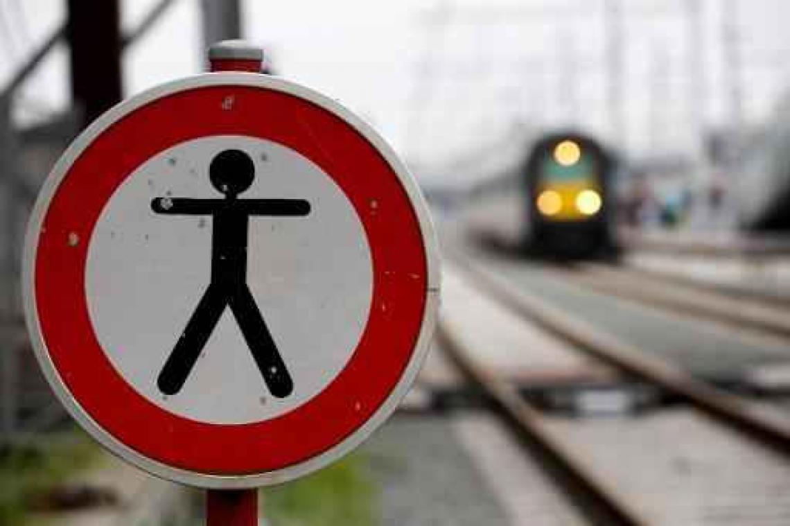 NMBS mag zwartrijders en spoorlopers binnenkort zelf beboeten