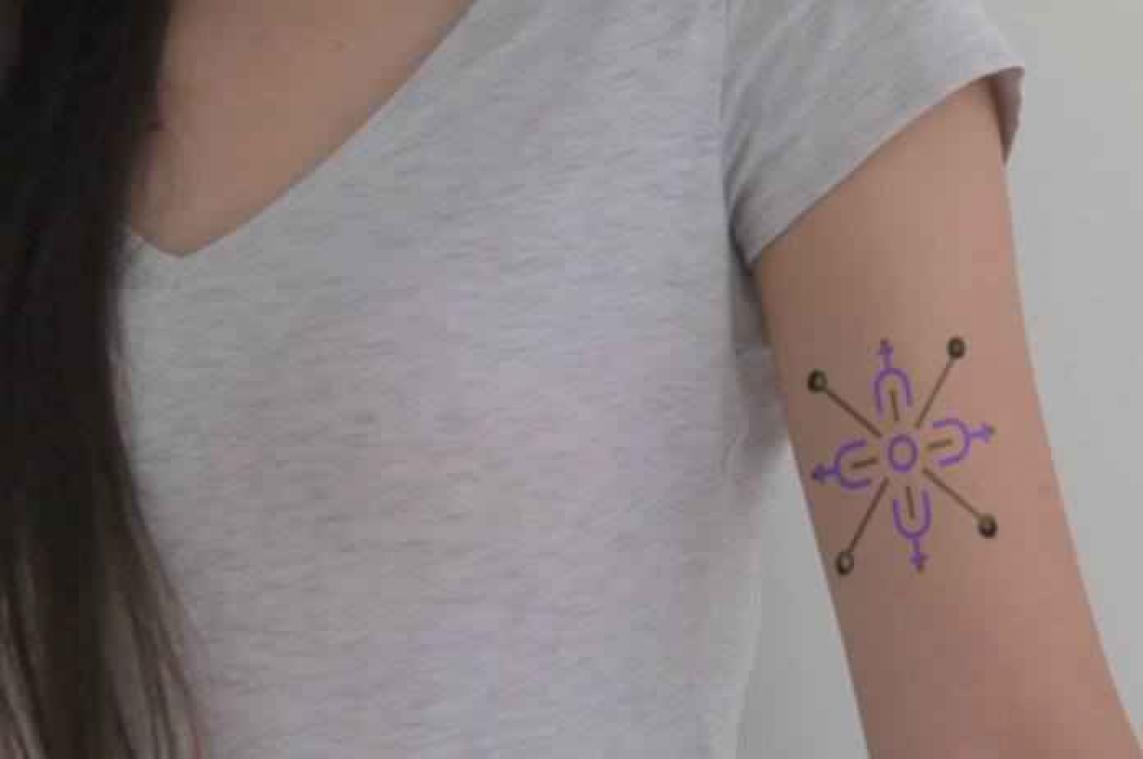 Deze tattoo kan van kleur veranderen (en verklapt iets over je gezondheid)