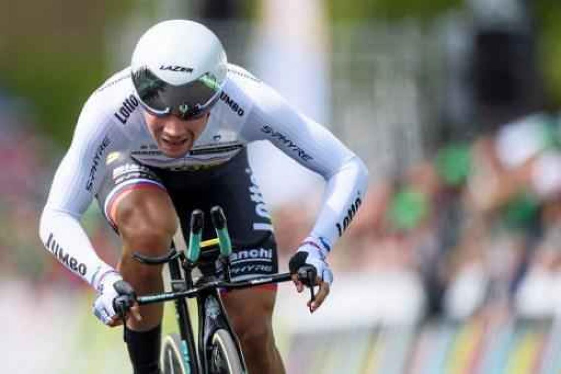 Proloogwinst voor Primoz Roglic