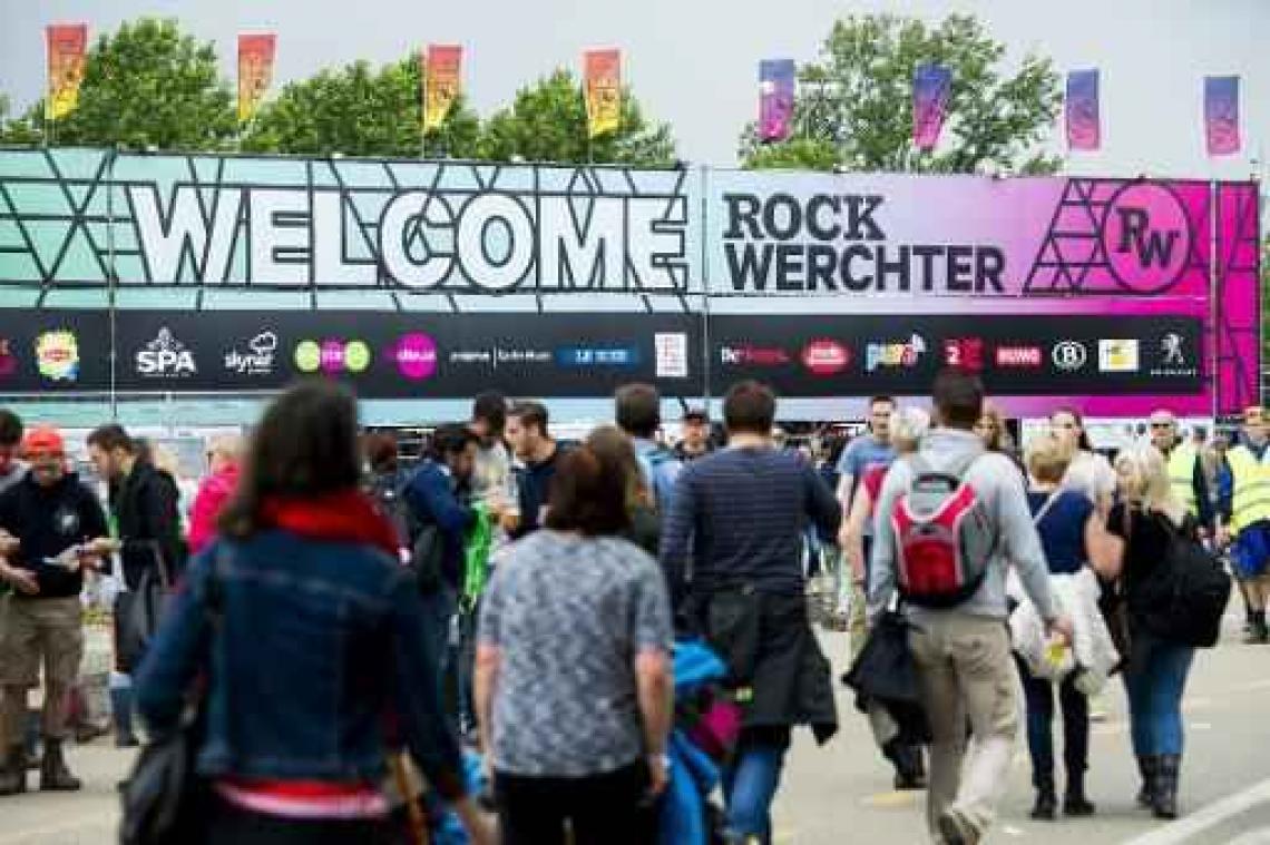 Politie screent álle vrijwilligers op de zomerfestivals