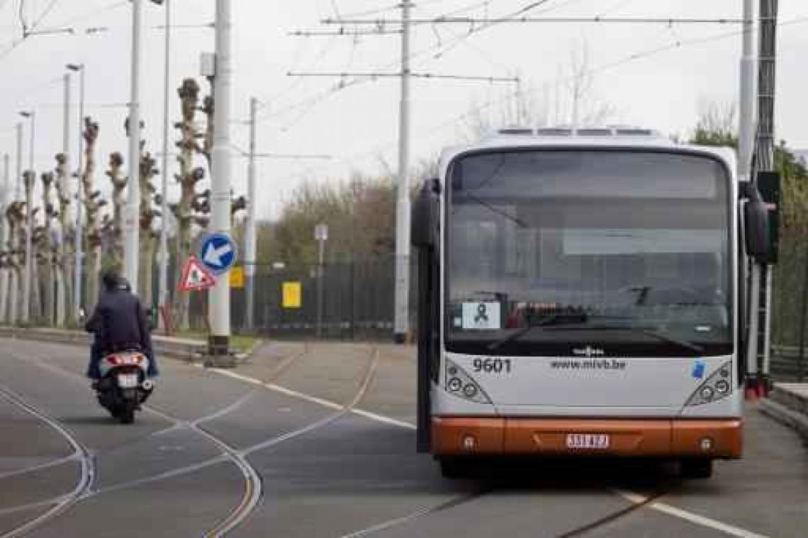 Buschauffeur MIVB aangevallen door passagier in Schaarbeek