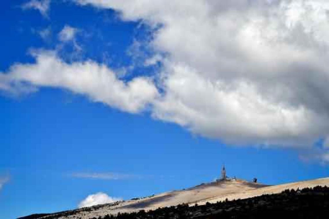 2.400 fietsers beklimmen zaterdag Mont Ventoux in het wiel van jarige Eddy Merckx