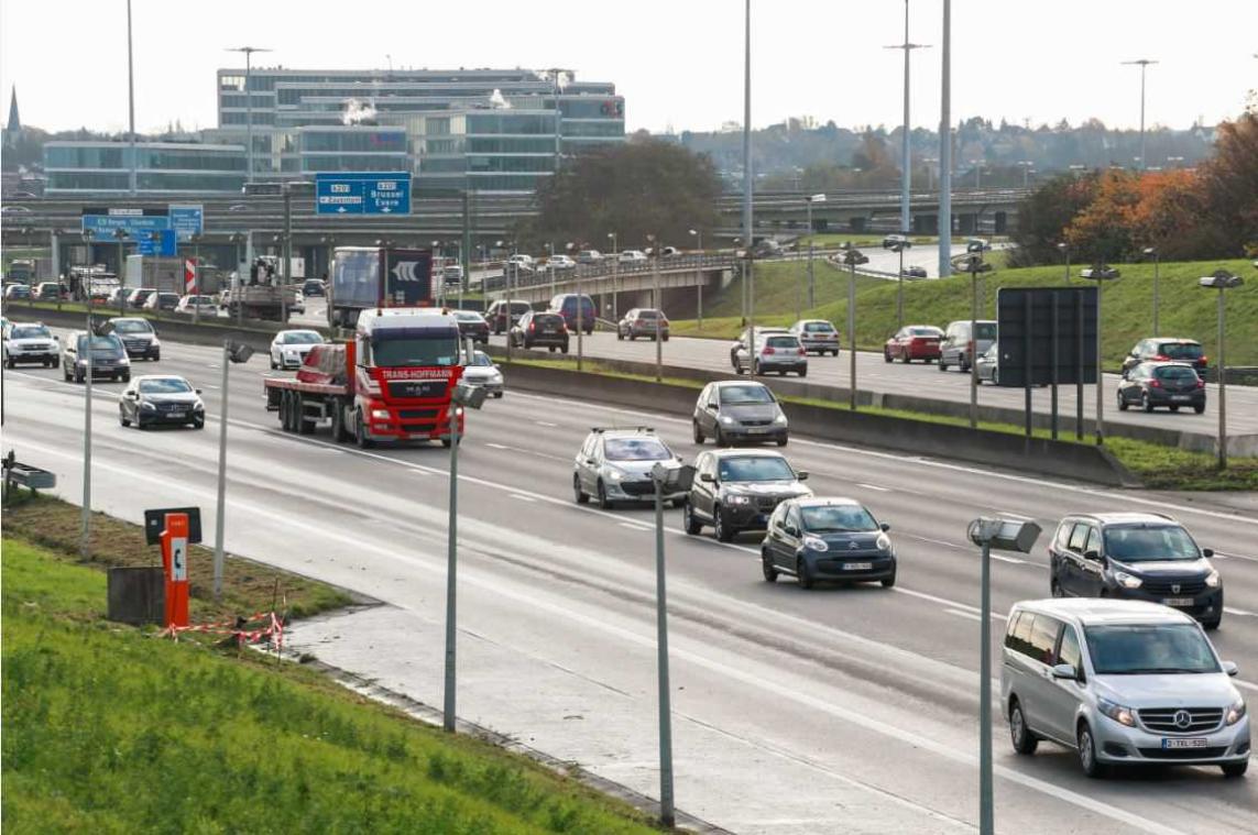 Flitspaal gaat uit bij te veel pv's
