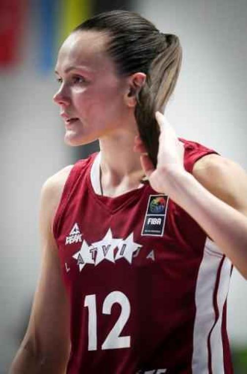 EK basket (v) - Anete Steinberga, Letse speelster van Castors Braine: "Zal lastig worden tegen België"