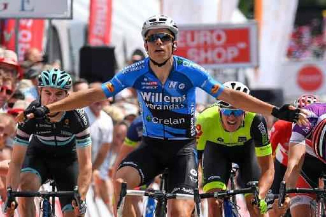 Elfstedenronde - Winnaar Wout van Aert: "Deze lijn doortrekken op BK's donderdag en zondag"