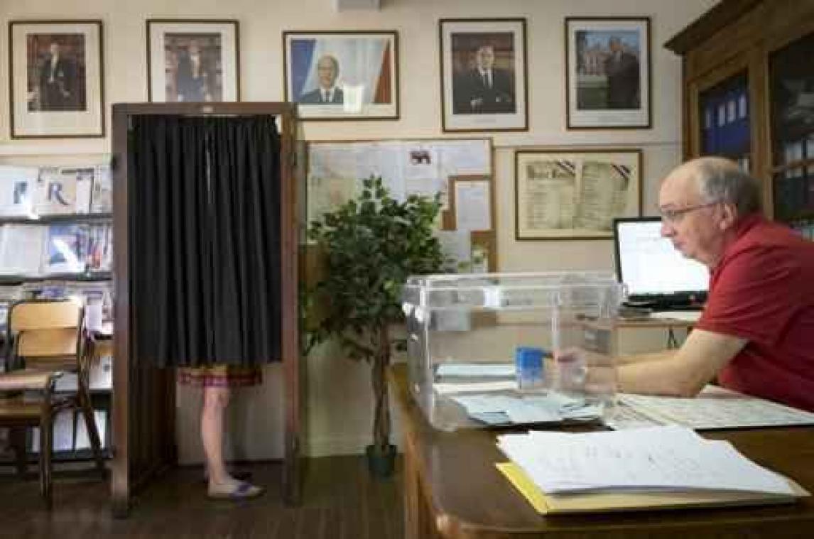 Sommige stembureaus in Frankrijk later open bij gebrek aan assessoren