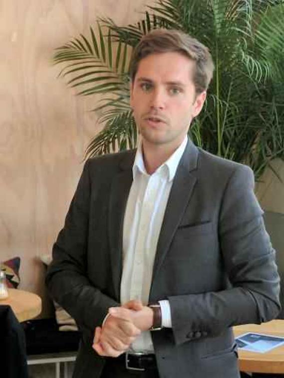 Parlementsverkiezingen Frankrijk - Pieyre-Alexandre Anglade viert overwinning in Brussel