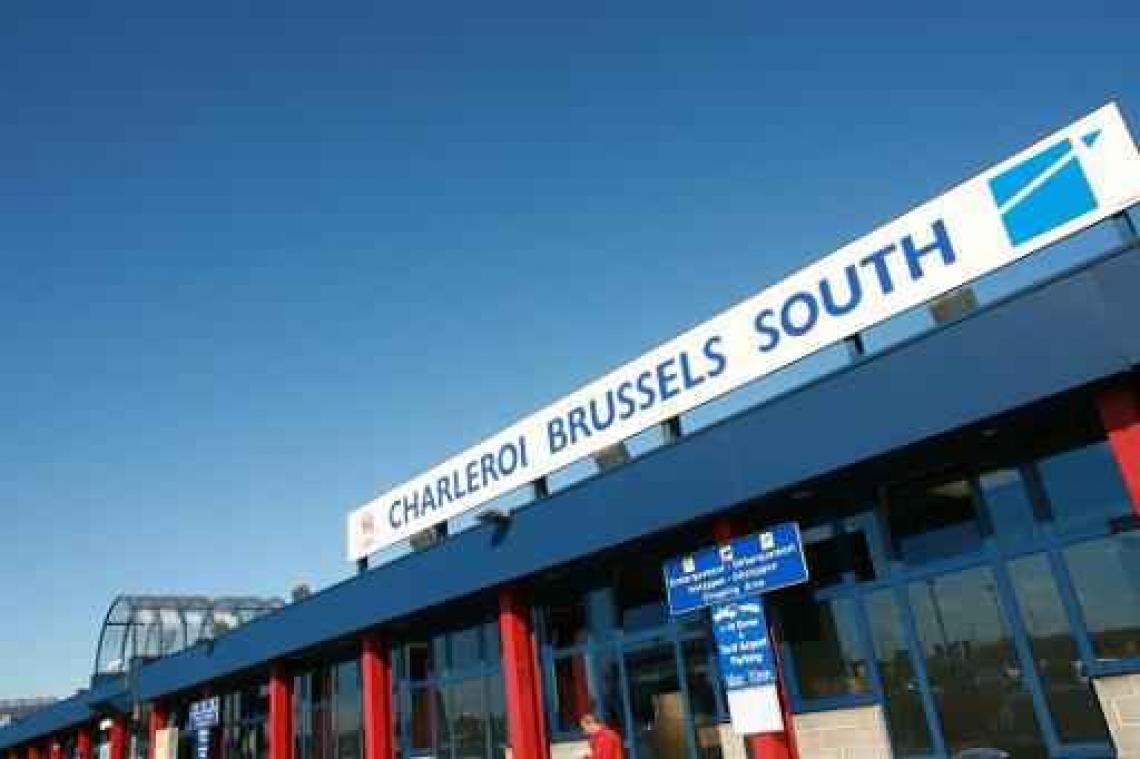 Langere wachttijden op luchthaven Charleroi door stiptheidsactie bij douaniers