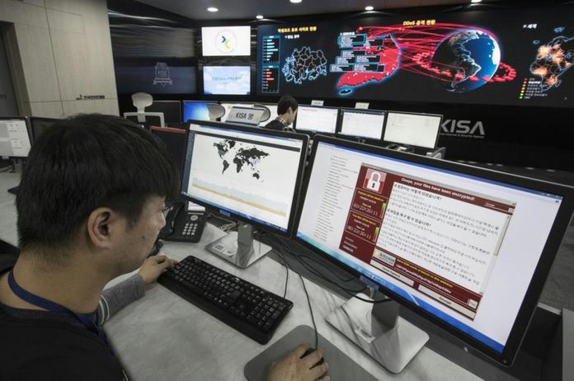Europese Unie richt pijlen op hackers