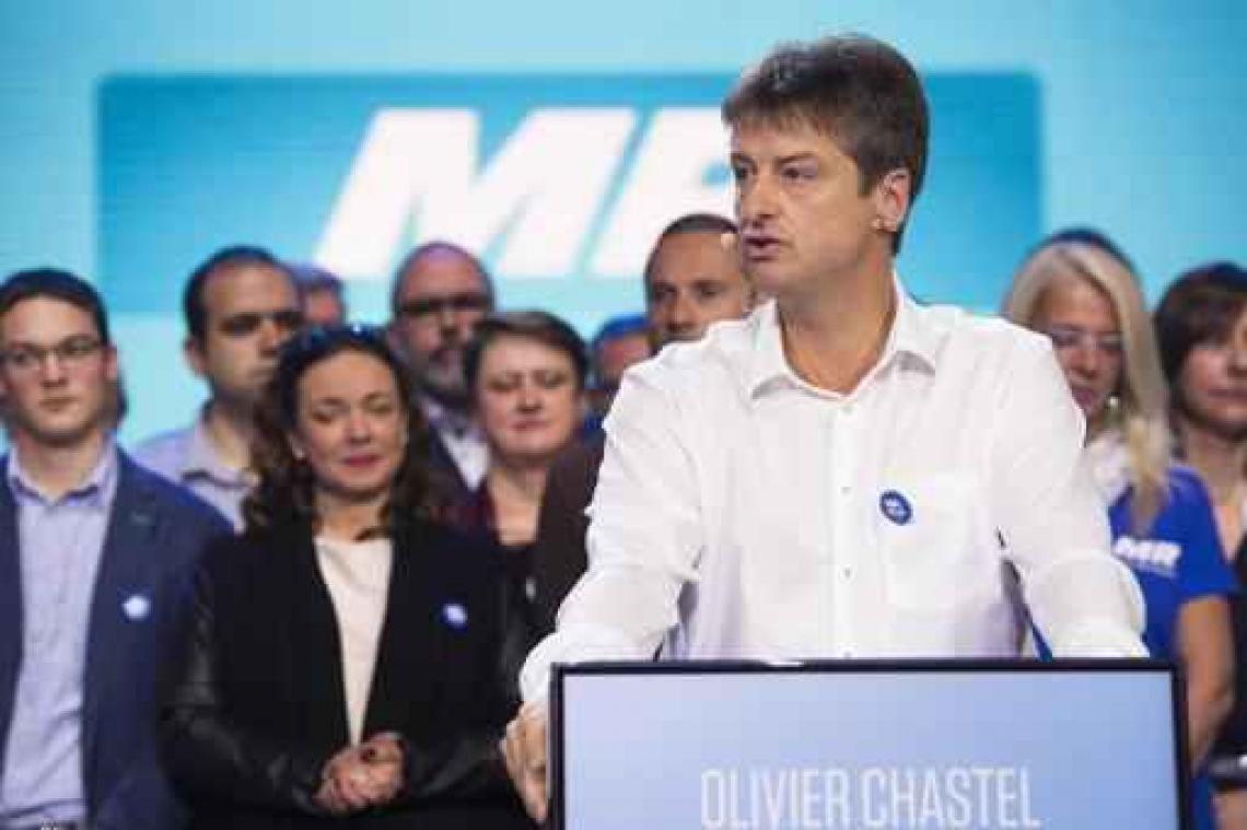 cdH wil af van PS - MR-voorzitter Chastel krijgt mandaat om te onderhandelen met cdH en andere partijen