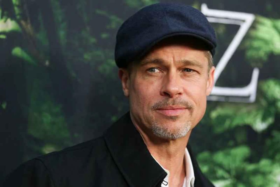 Brad Pitt is opnieuw aan het daten